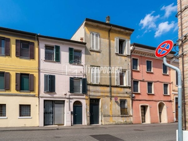appartamento in vendita a Ferrara in zona Centro Storico