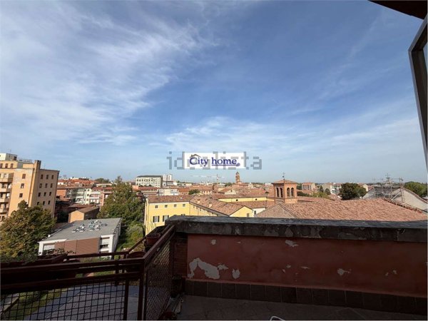 appartamento in vendita a Ferrara in zona Centro Storico