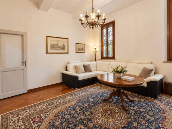 casa indipendente in vendita a Ferrara