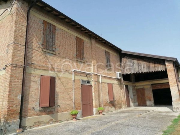 casa indipendente in vendita a Jolanda di Savoia