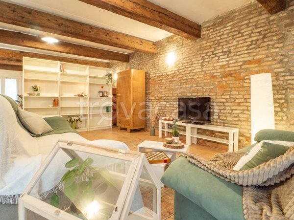 casa indipendente in vendita a Jolanda di Savoia