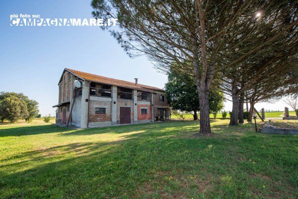 casa indipendente in vendita a Jolanda di Savoia