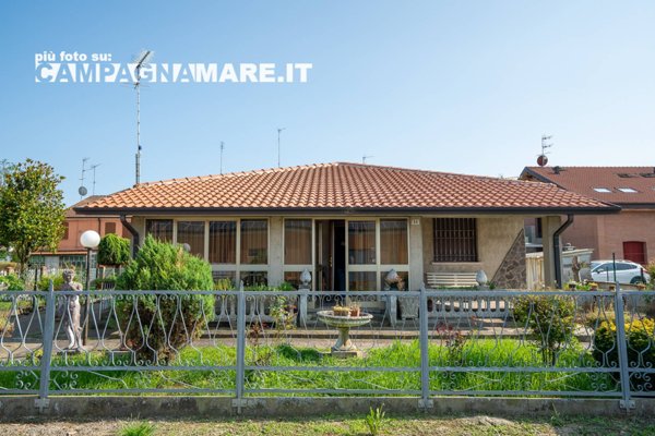 casa indipendente in vendita a Jolanda di Savoia