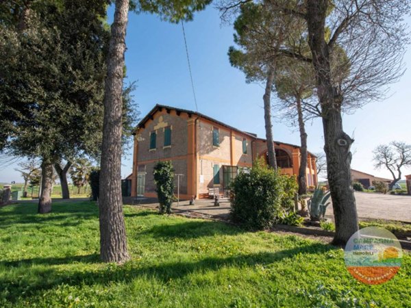 casa indipendente in vendita a Jolanda di Savoia