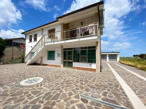 appartamento in vendita a Jolanda di Savoia