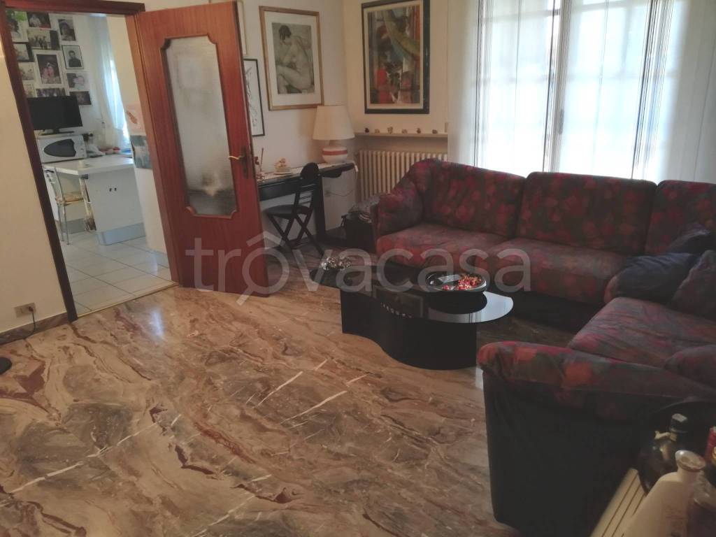 casa indipendente in vendita a Jolanda di Savoia