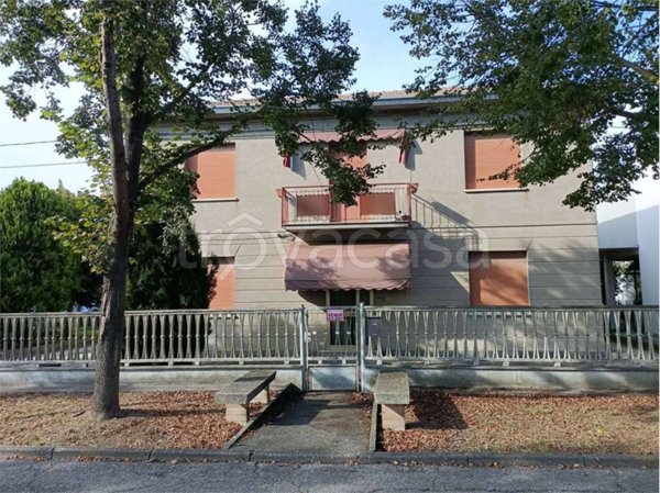 casa indipendente in vendita a Jolanda di Savoia