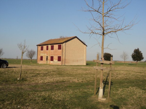 casa indipendente in vendita a Jolanda di Savoia