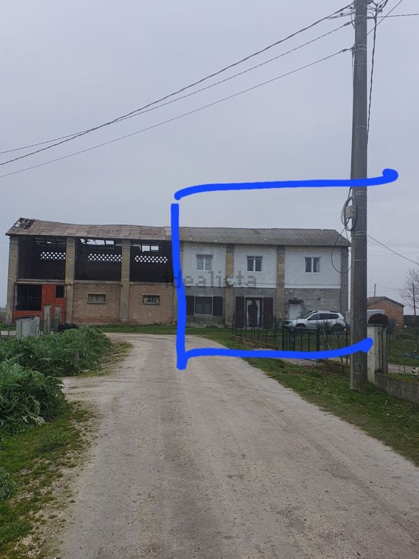 casa indipendente in vendita a Jolanda di Savoia