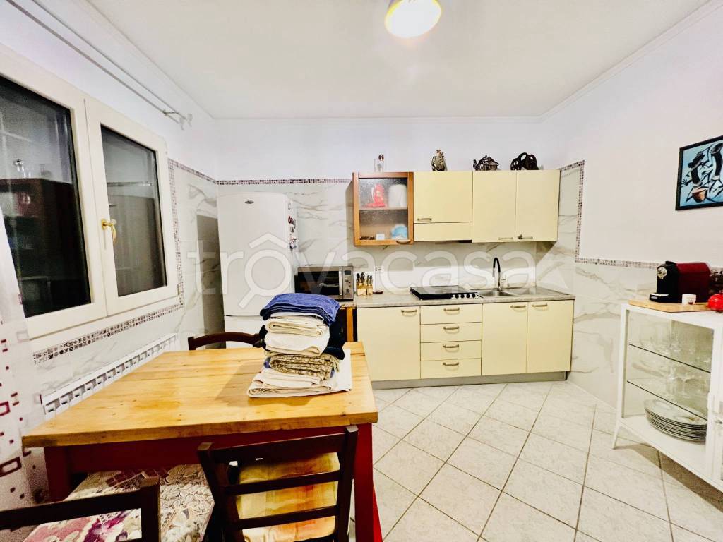 casa indipendente in vendita a Jolanda di Savoia