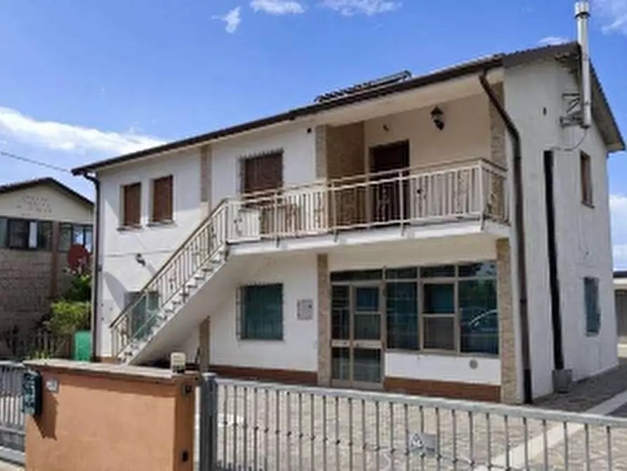 casa indipendente in vendita a Jolanda di Savoia