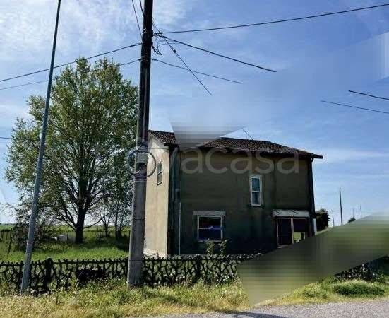 casa indipendente in vendita a Jolanda di Savoia