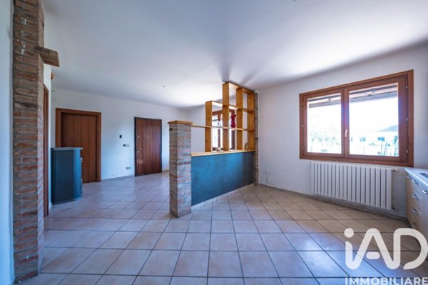 casa indipendente in vendita a Jolanda di Savoia