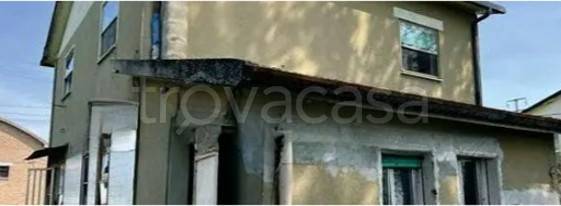 casa indipendente in vendita a Jolanda di Savoia