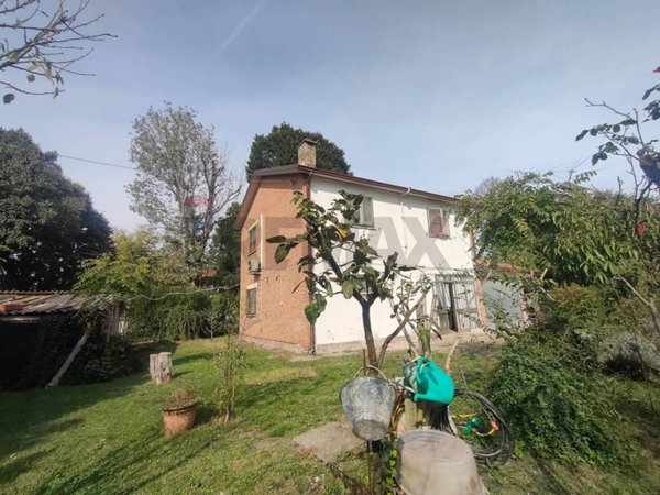 casa indipendente in vendita a Jolanda di Savoia