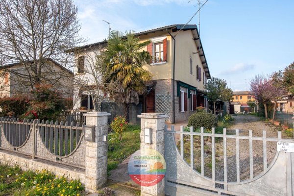 casa indipendente in vendita a Jolanda di Savoia
