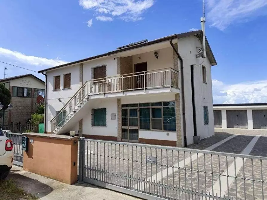 casa indipendente in vendita a Jolanda di Savoia