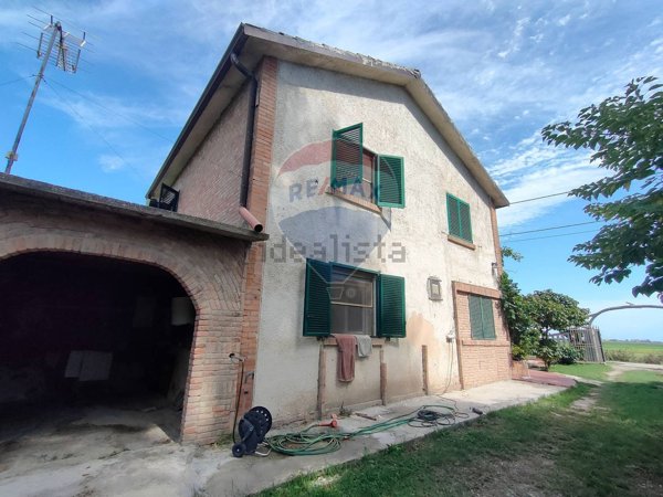 casa indipendente in vendita a Jolanda di Savoia