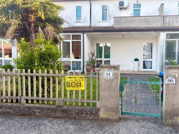 casa indipendente in vendita a Jolanda di Savoia