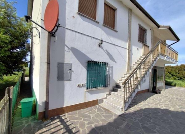 casa indipendente in vendita a Jolanda di Savoia