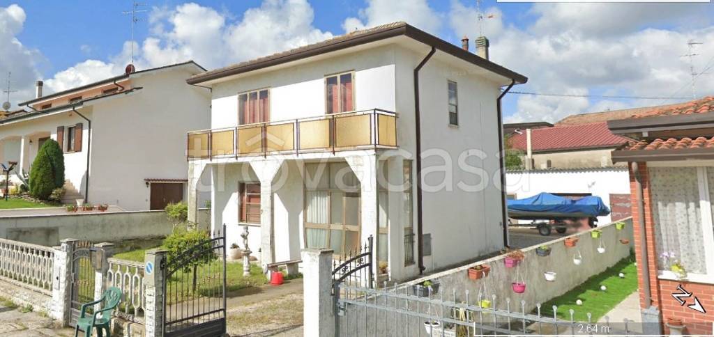 casa indipendente in vendita a Lagosanto