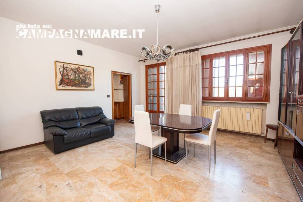 casa indipendente in vendita a Lagosanto