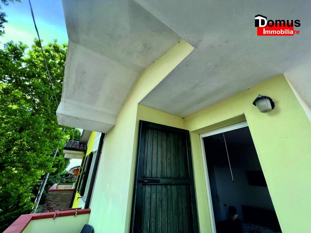 casa indipendente in vendita a Lagosanto