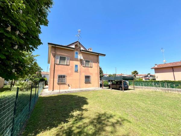 casa indipendente in vendita a Lagosanto