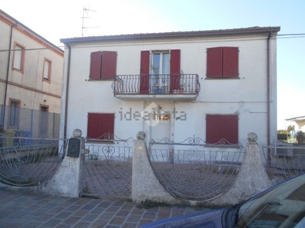 casa indipendente in vendita a Lagosanto