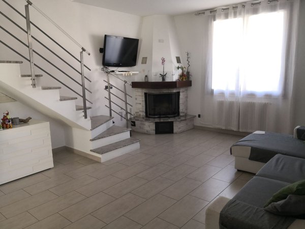 casa indipendente in vendita a Lagosanto