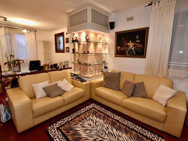 casa indipendente in vendita a Lagosanto