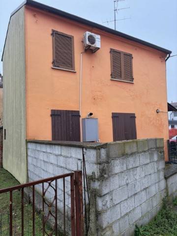 casa indipendente in vendita a Lagosanto
