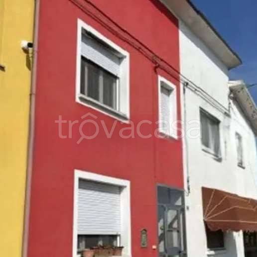 casa indipendente in vendita a Lagosanto