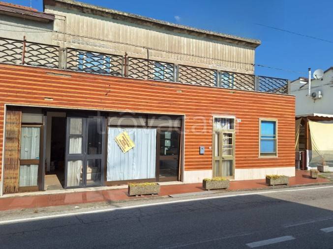 negozio in vendita a Lagosanto