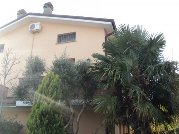 casa indipendente in vendita a Lagosanto