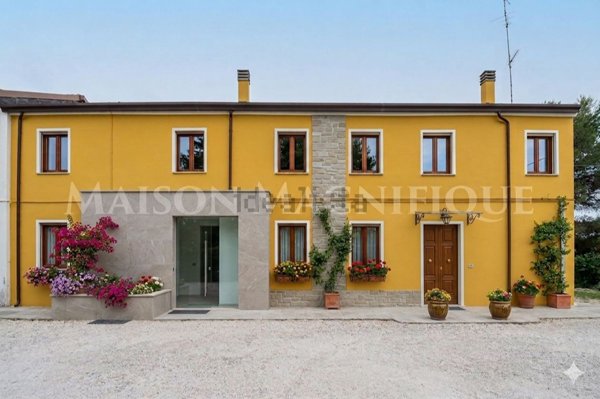 casa indipendente in vendita a Lagosanto