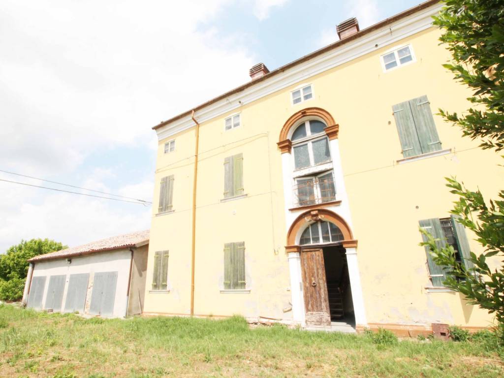 casa indipendente in vendita a Masi Torello in zona Masi San Giacomo