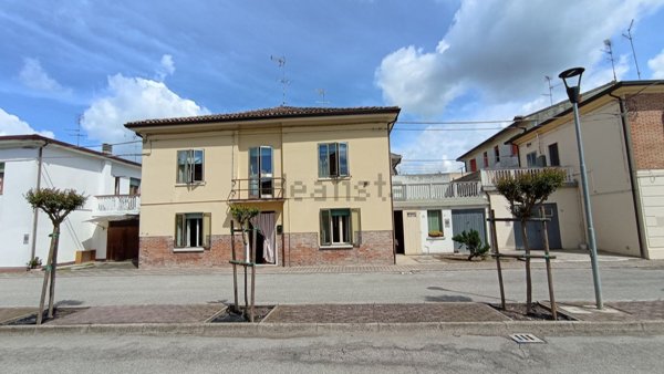 casa indipendente in vendita a Masi Torello