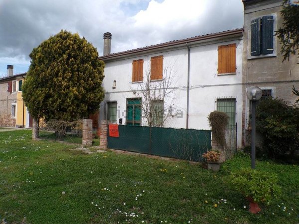 casa indipendente in vendita a Masi Torello