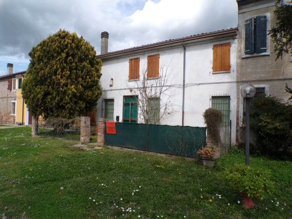 casa indipendente in vendita a Masi Torello