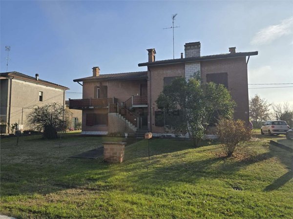 casa indipendente in vendita a Masi Torello