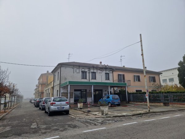 casa indipendente in vendita a Masi Torello