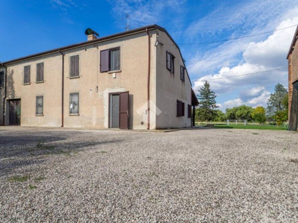 casa indipendente in vendita a Masi Torello in zona Masi San Giacomo