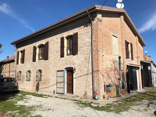 casa indipendente in vendita a Masi Torello in zona Masi San Giacomo