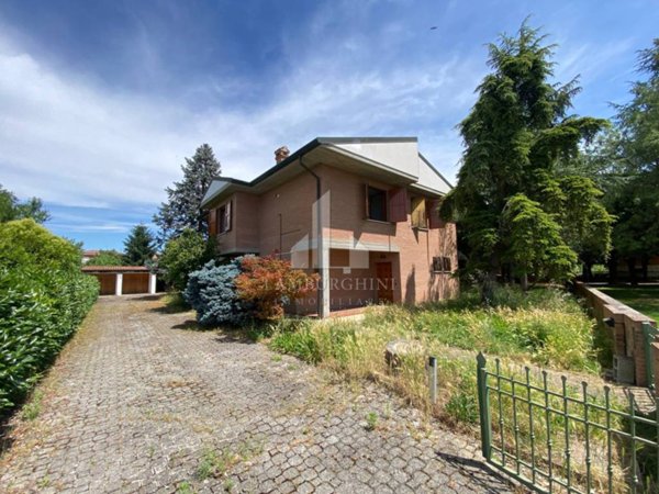 casa indipendente in vendita a Masi Torello