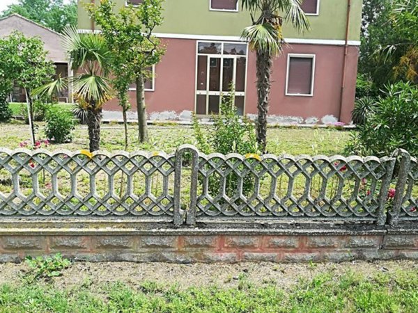casa indipendente in vendita a Mesola in zona Massenzatica