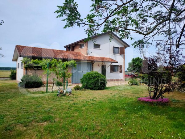 casa indipendente in vendita a Mesola