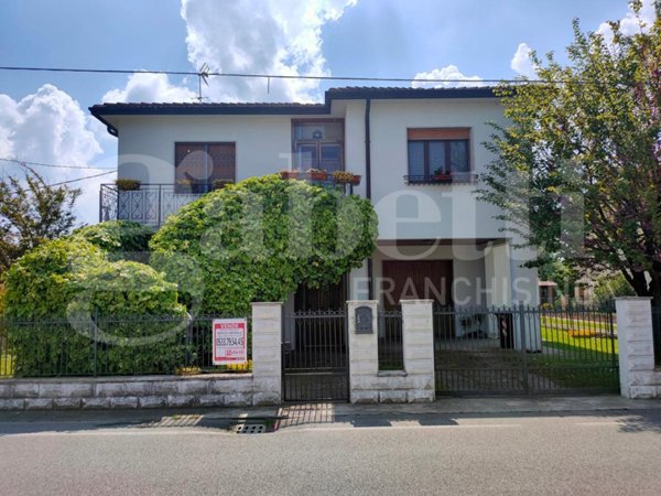 casa indipendente in vendita a Mesola