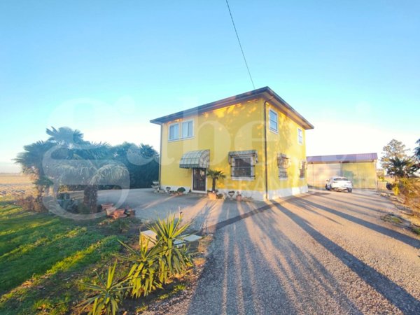 casa indipendente in vendita a Mesola in zona Bosco Mesola