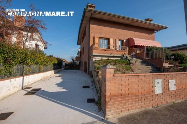 casa indipendente in vendita a Mesola in zona Monticelli